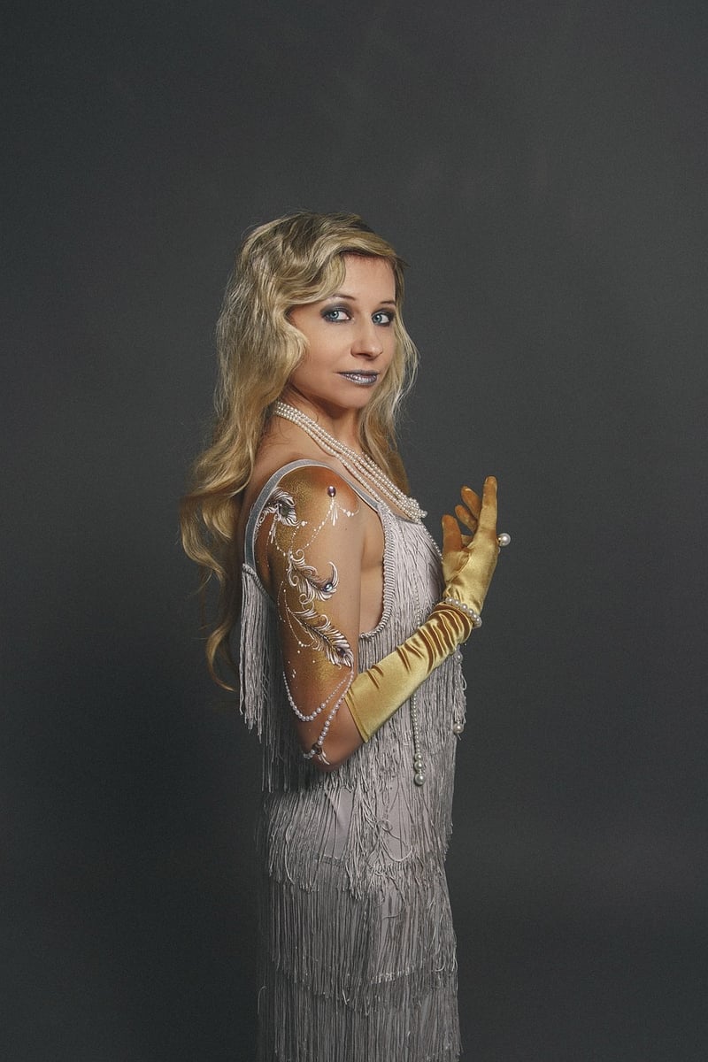 Roaring Twenties Outfits